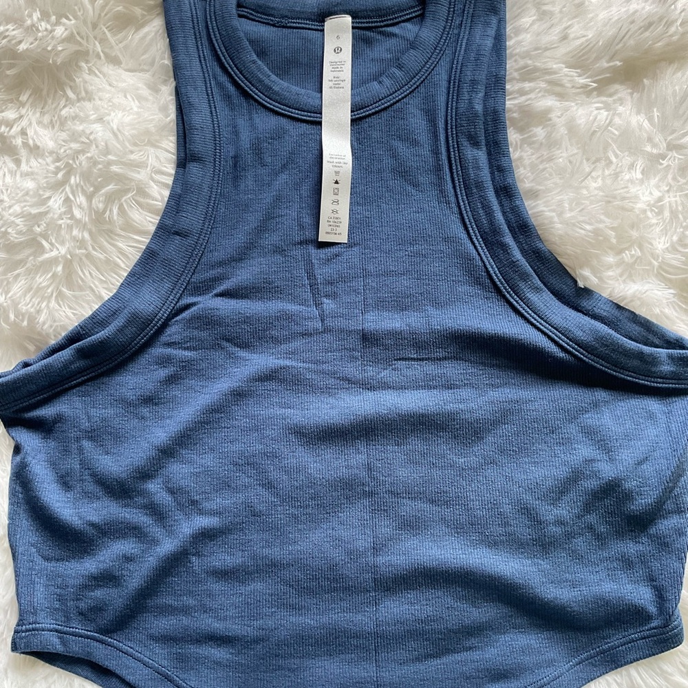 Lululemon’s Women Active Tank